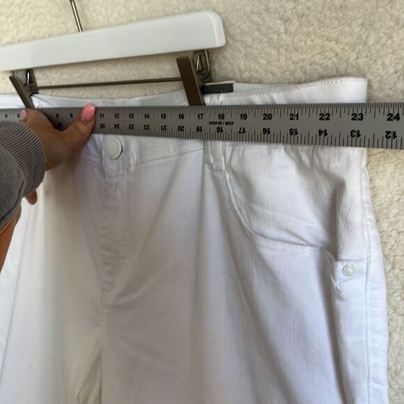 Wit and Wisdom Jeans Womens Size 25W White Itty Bitty Bootcut - Picture 3 of 11